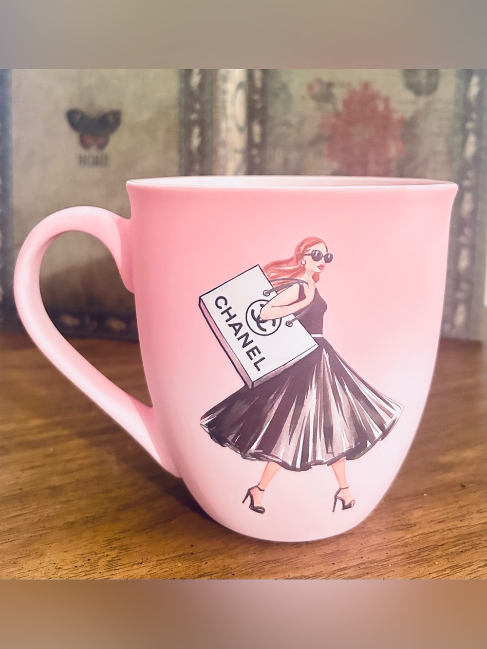 Fig & Fern Pink Fashion Mug Woman Carrying Luxury Shopping Bag Ombré Matte